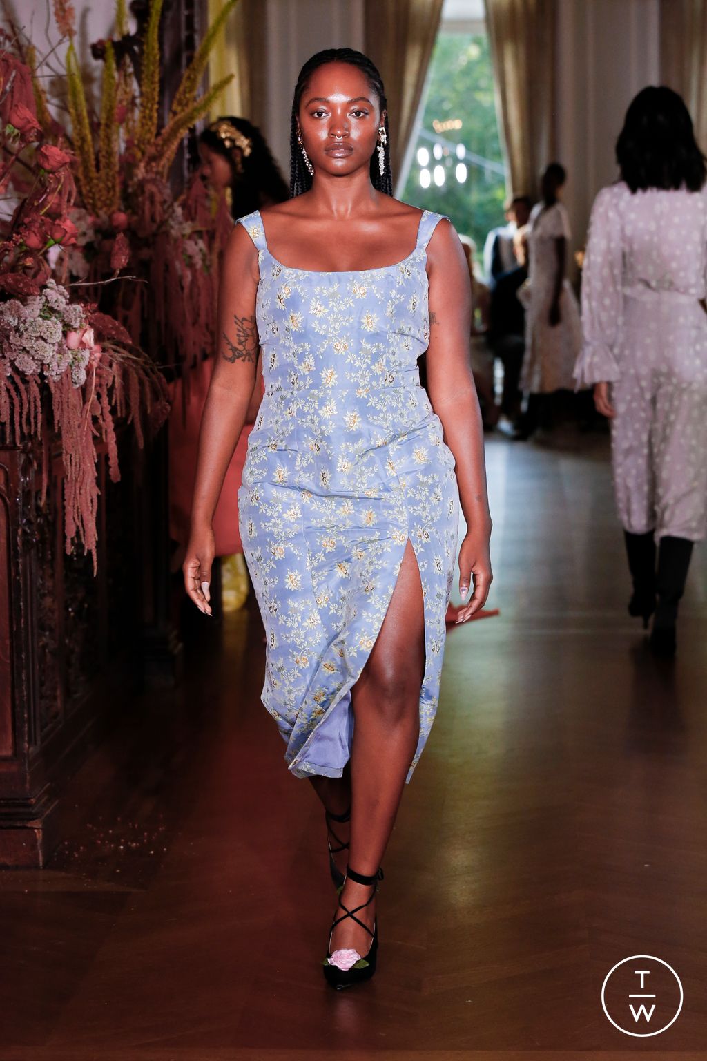 Fashion Week New York Spring/Summer 2023 look 19 de la collection Markarian womenswear