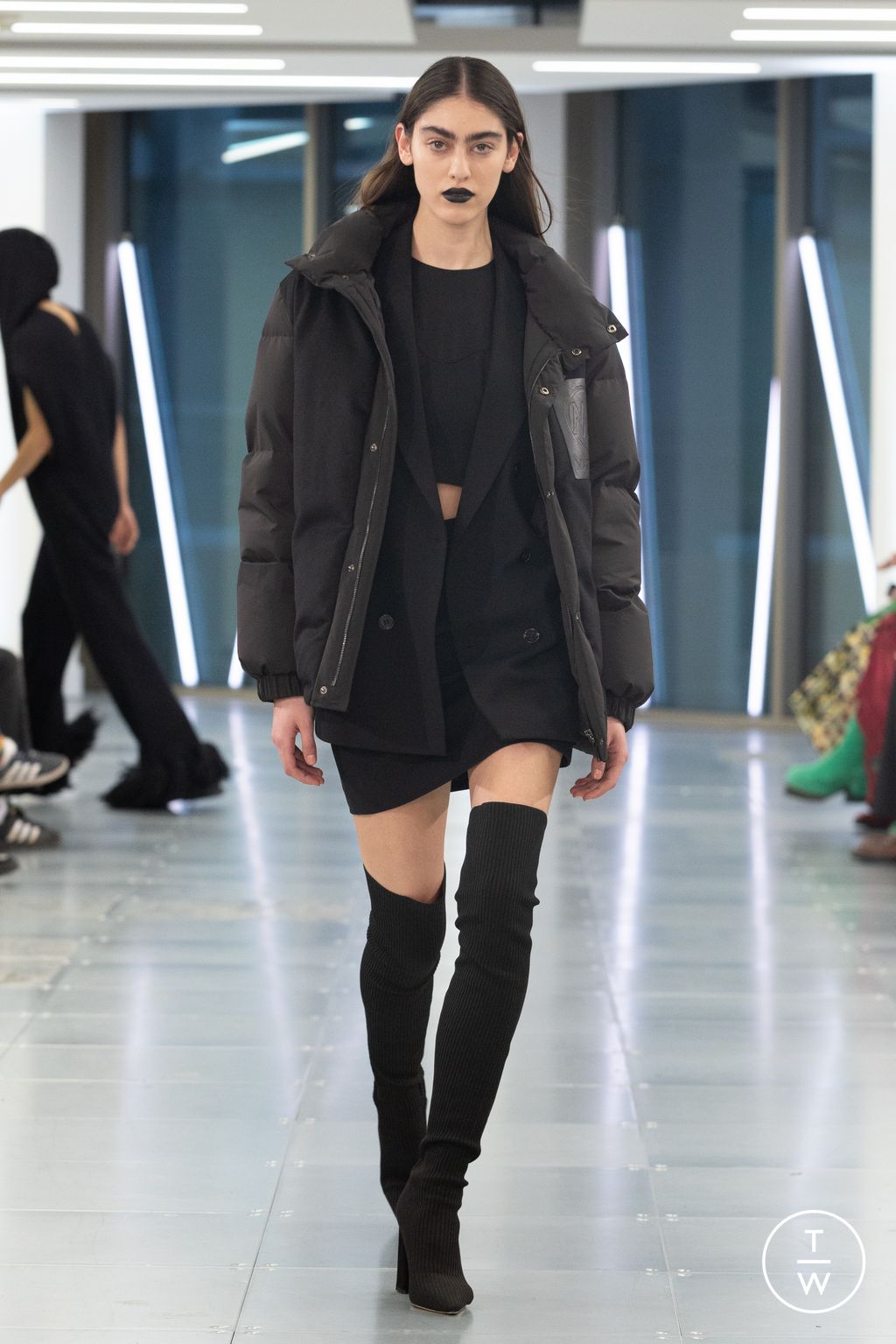 Fashion Week London Fall/Winter 2023 look 17 from the Mark Fast collection 女装