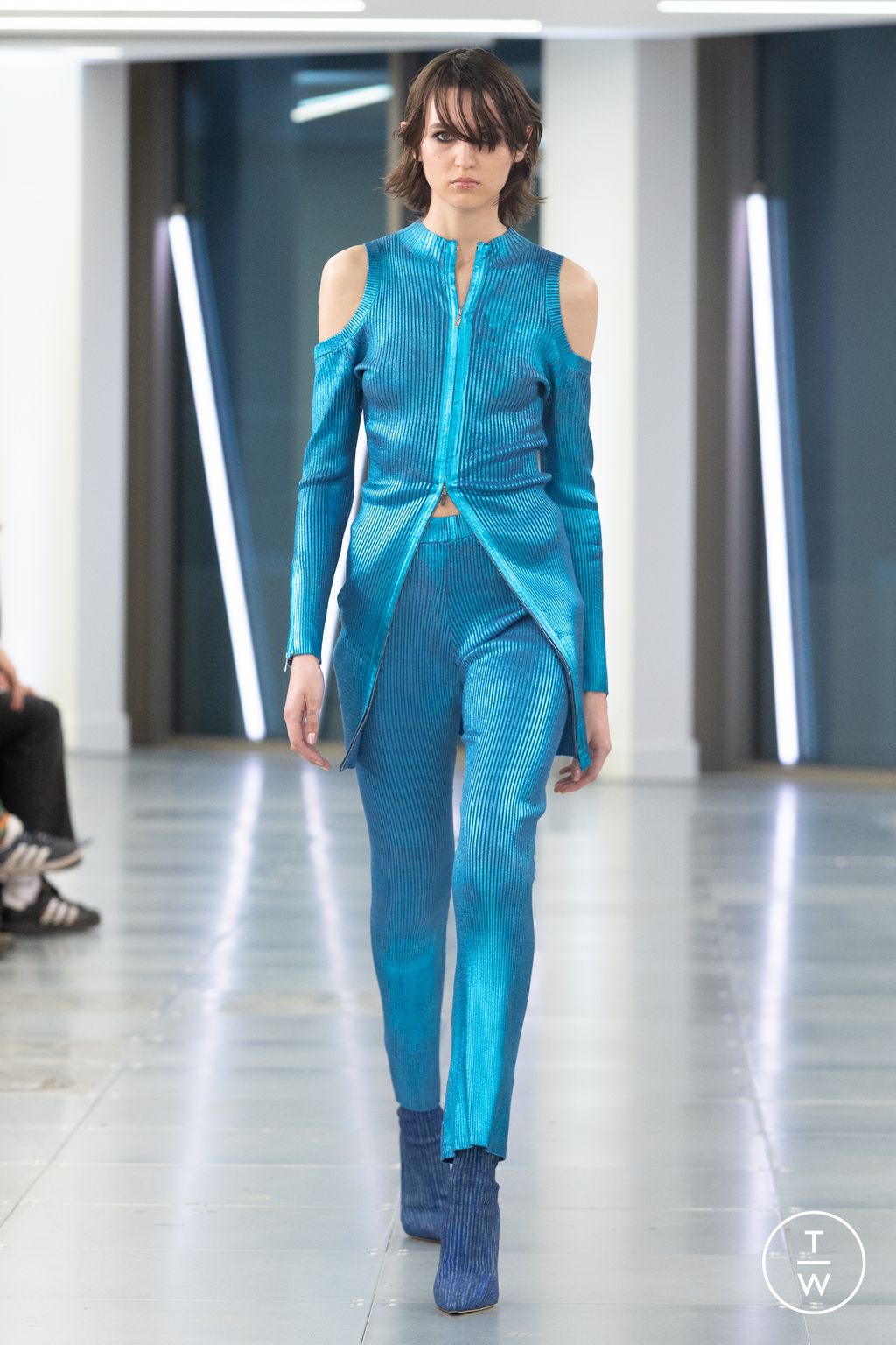 Fashion Week London Fall/Winter 2023 look 33 from the Mark Fast collection 女装