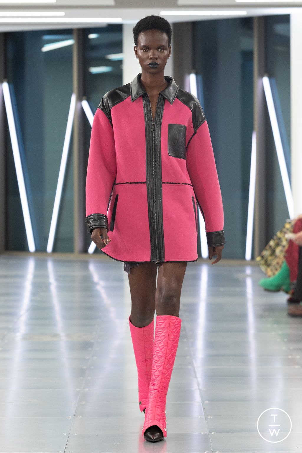 Fashion Week London Fall/Winter 2023 look 47 from the Mark Fast collection womenswear