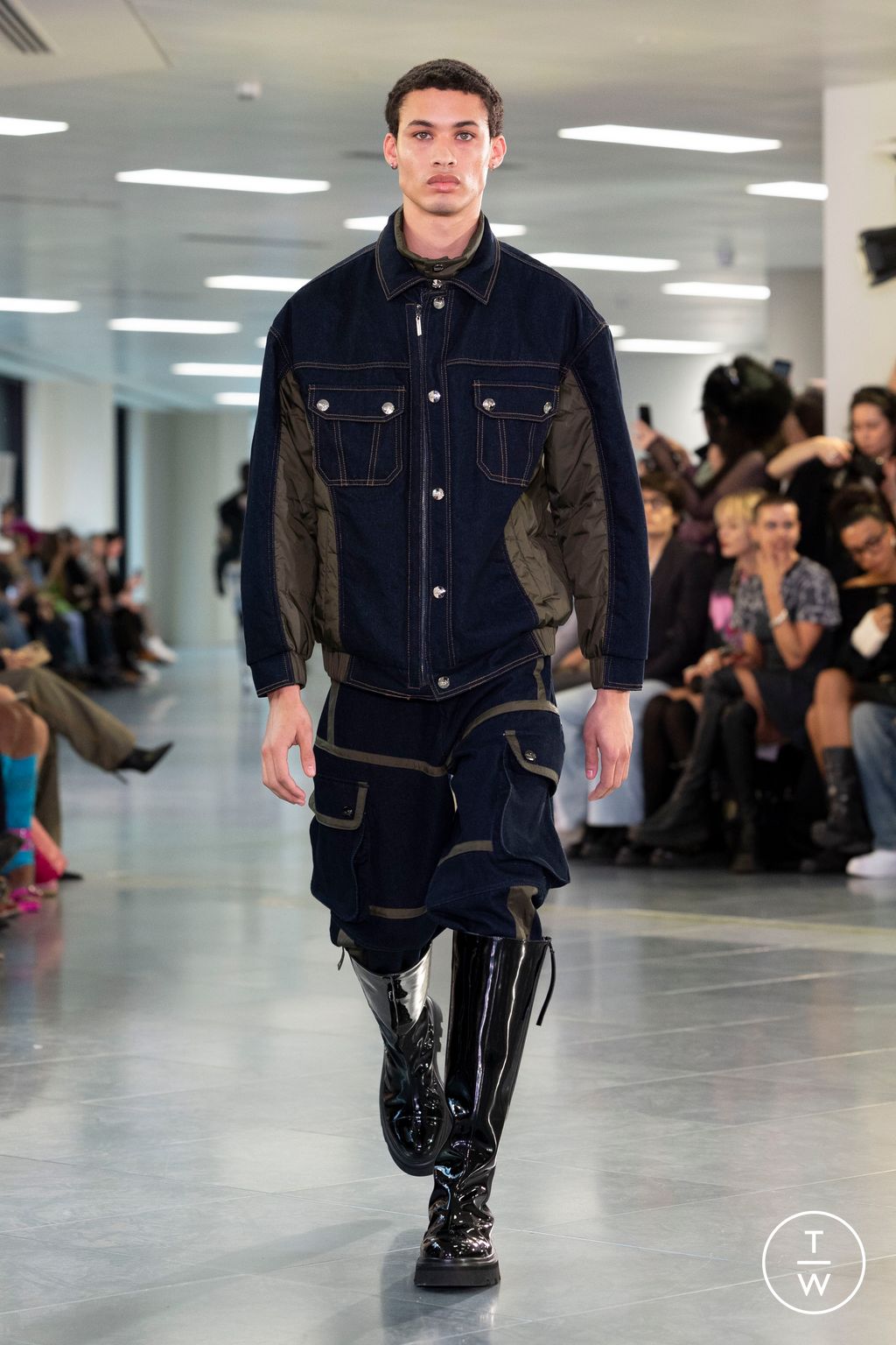 Fashion Week London Fall/Winter 2024 look 4 from the Mark Fast collection womenswear