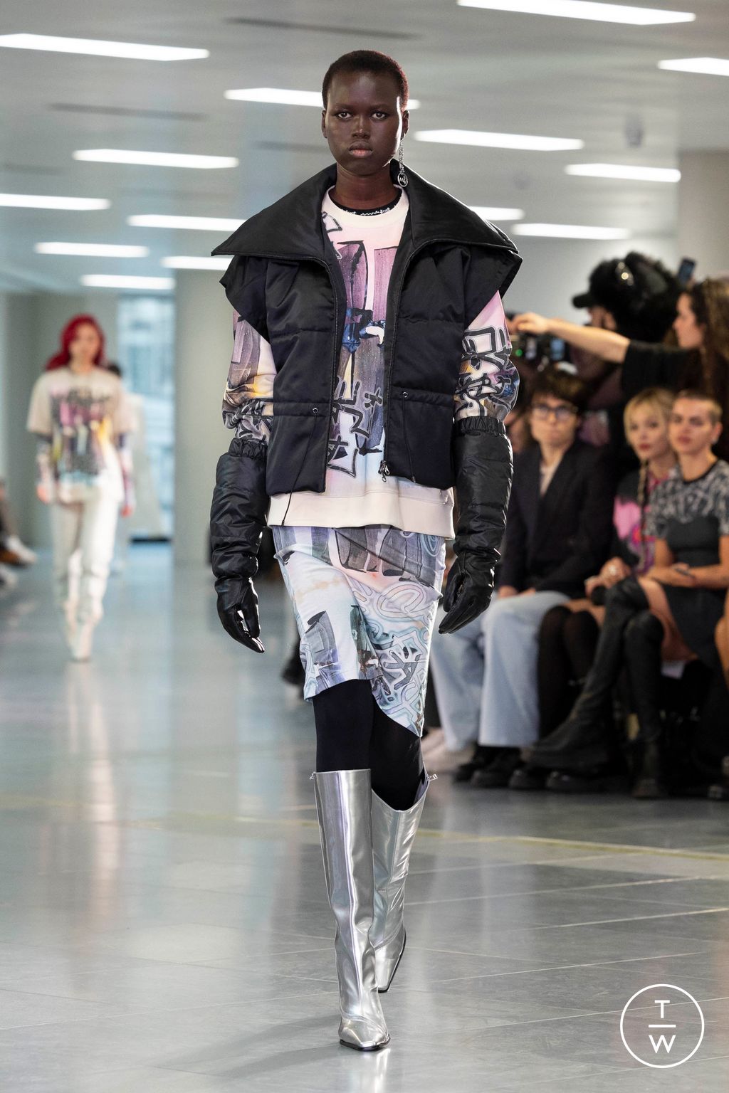 Fashion Week London Fall/Winter 2024 look 5 from the Mark Fast collection womenswear