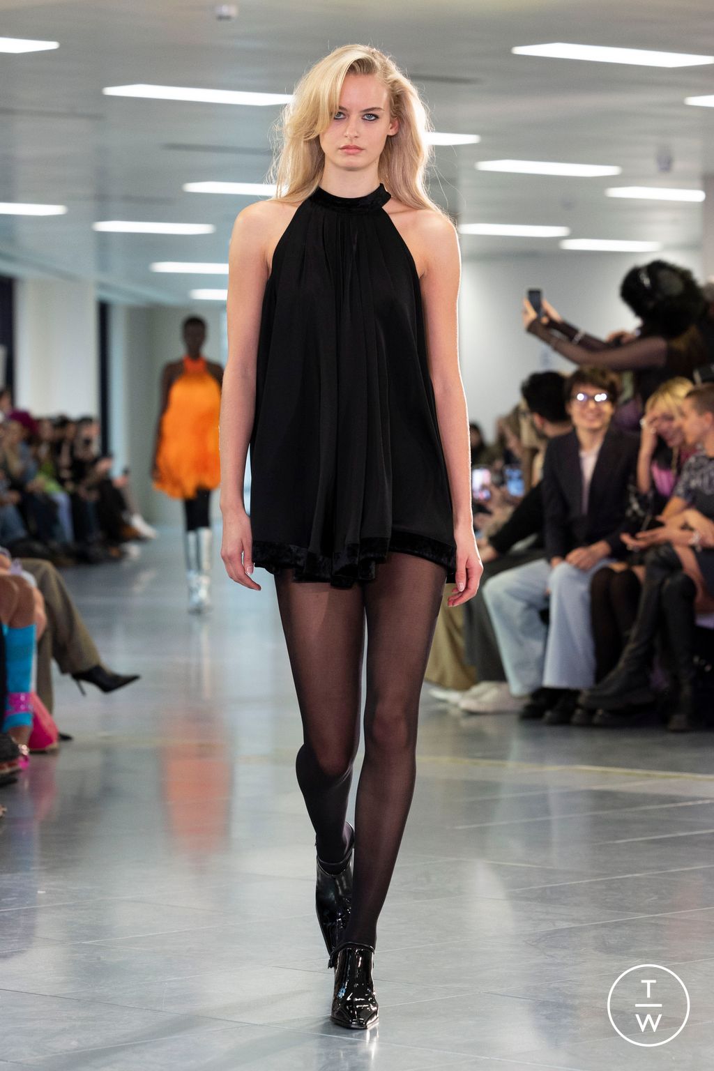 Fashion Week London Fall/Winter 2024 look 27 de la collection Mark Fast womenswear