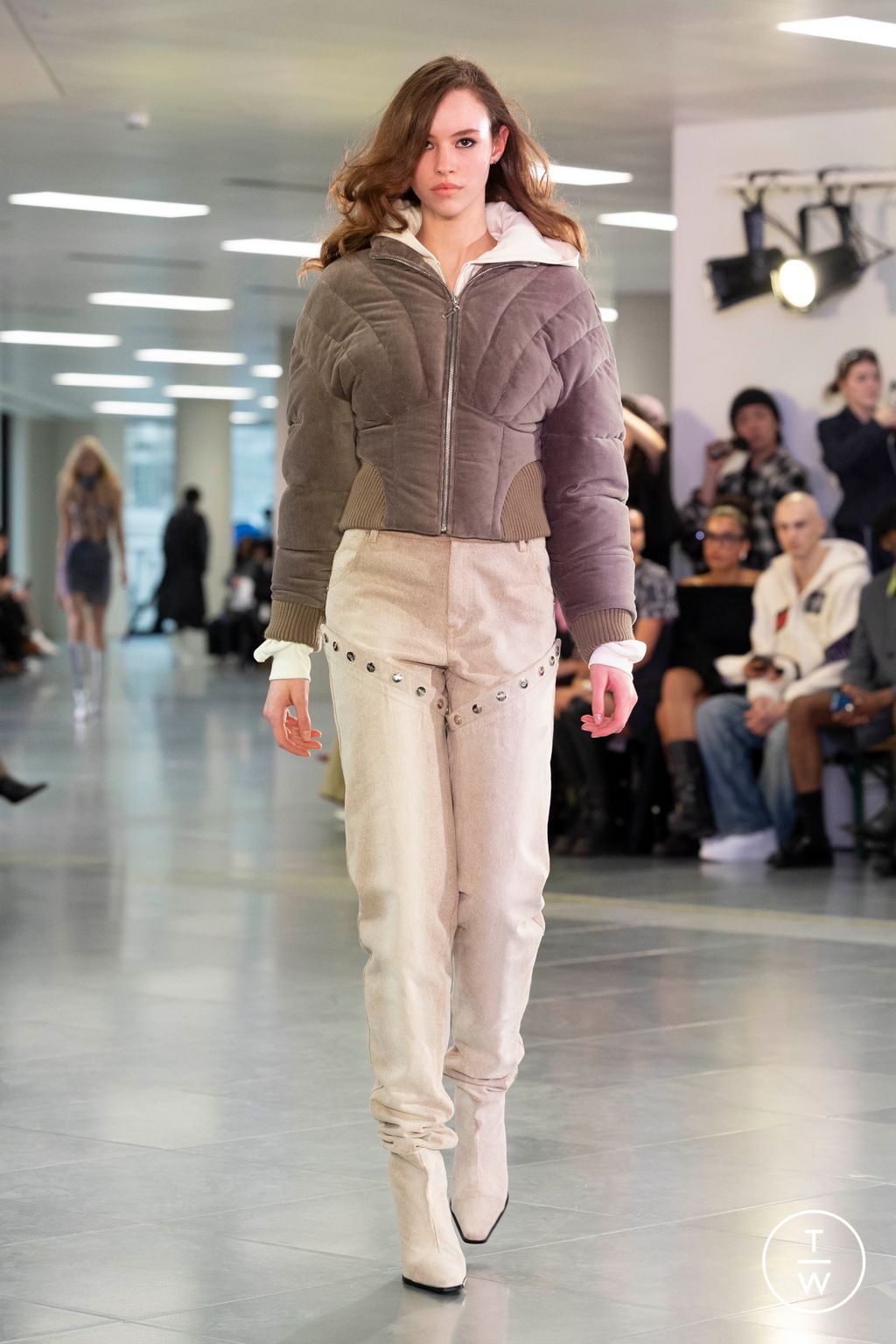 Fashion Week London Fall/Winter 2024 look 37 from the Mark Fast collection 女装
