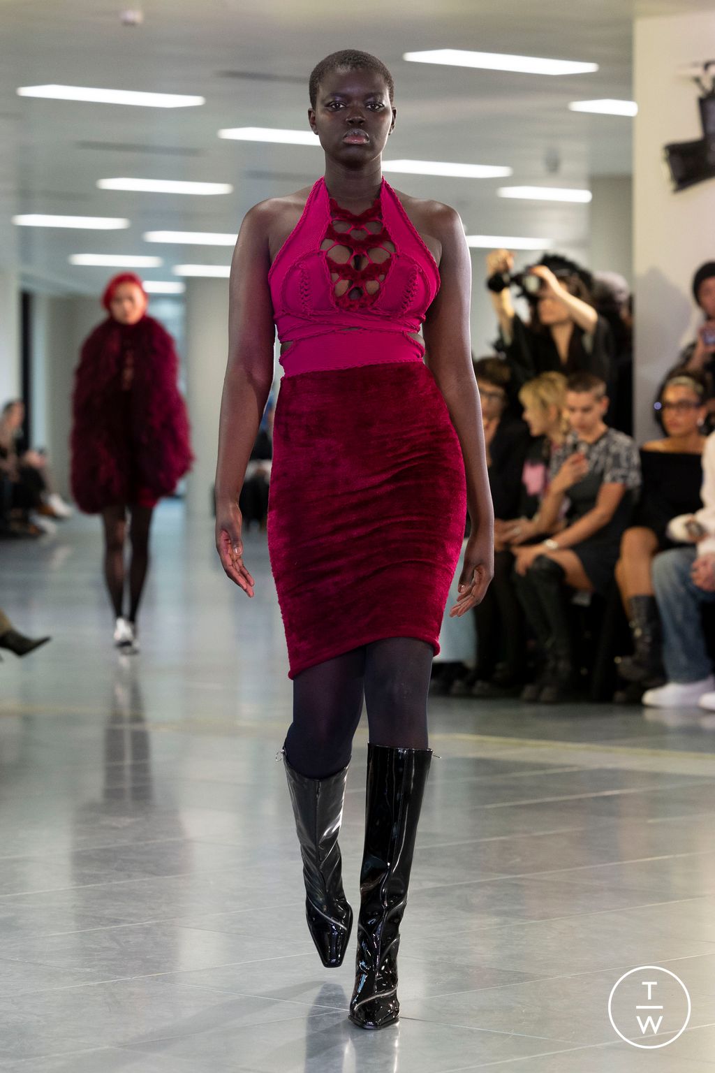 Fashion Week London Fall/Winter 2024 look 41 from the Mark Fast collection womenswear
