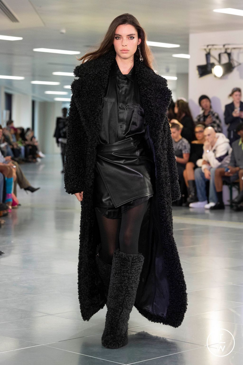 Fashion Week London Fall/Winter 2024 look 46 from the Mark Fast collection 女装