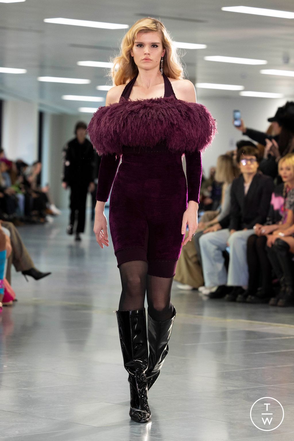 Fashion Week London Fall/Winter 2024 look 50 from the Mark Fast collection womenswear
