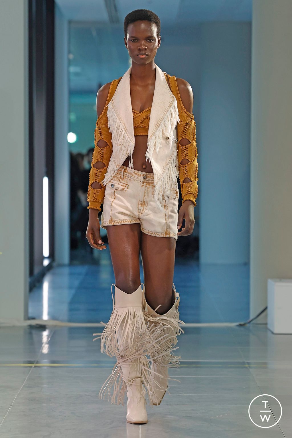 Fashion Week London Spring/Summer 2024 look 20 from the Mark Fast collection 女装