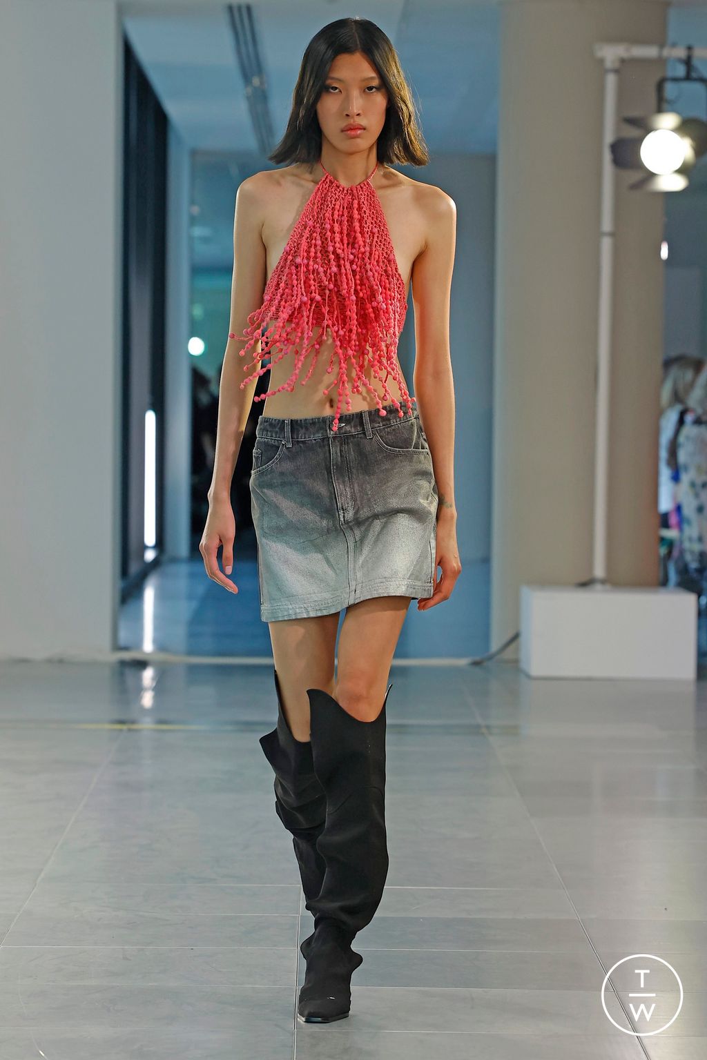 Fashion Week London Spring/Summer 2024 look 33 from the Mark Fast collection 女装
