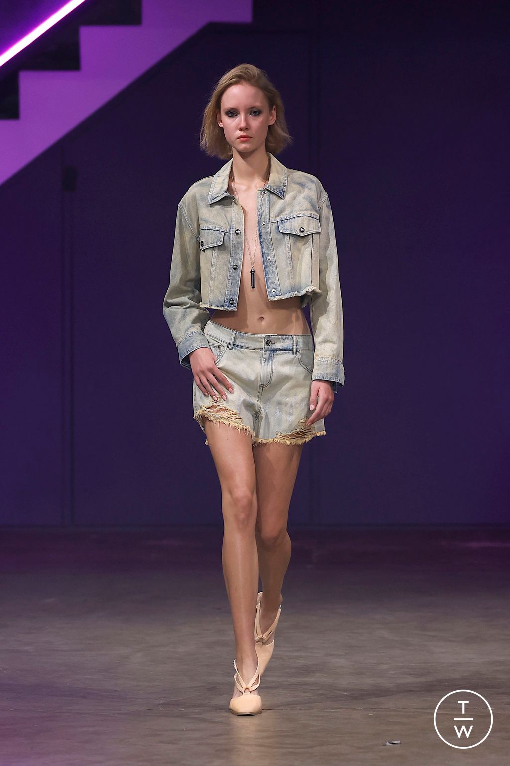 Fashion Week London Spring/Summer 2025 look 15 from the Mark Fast collection 女装