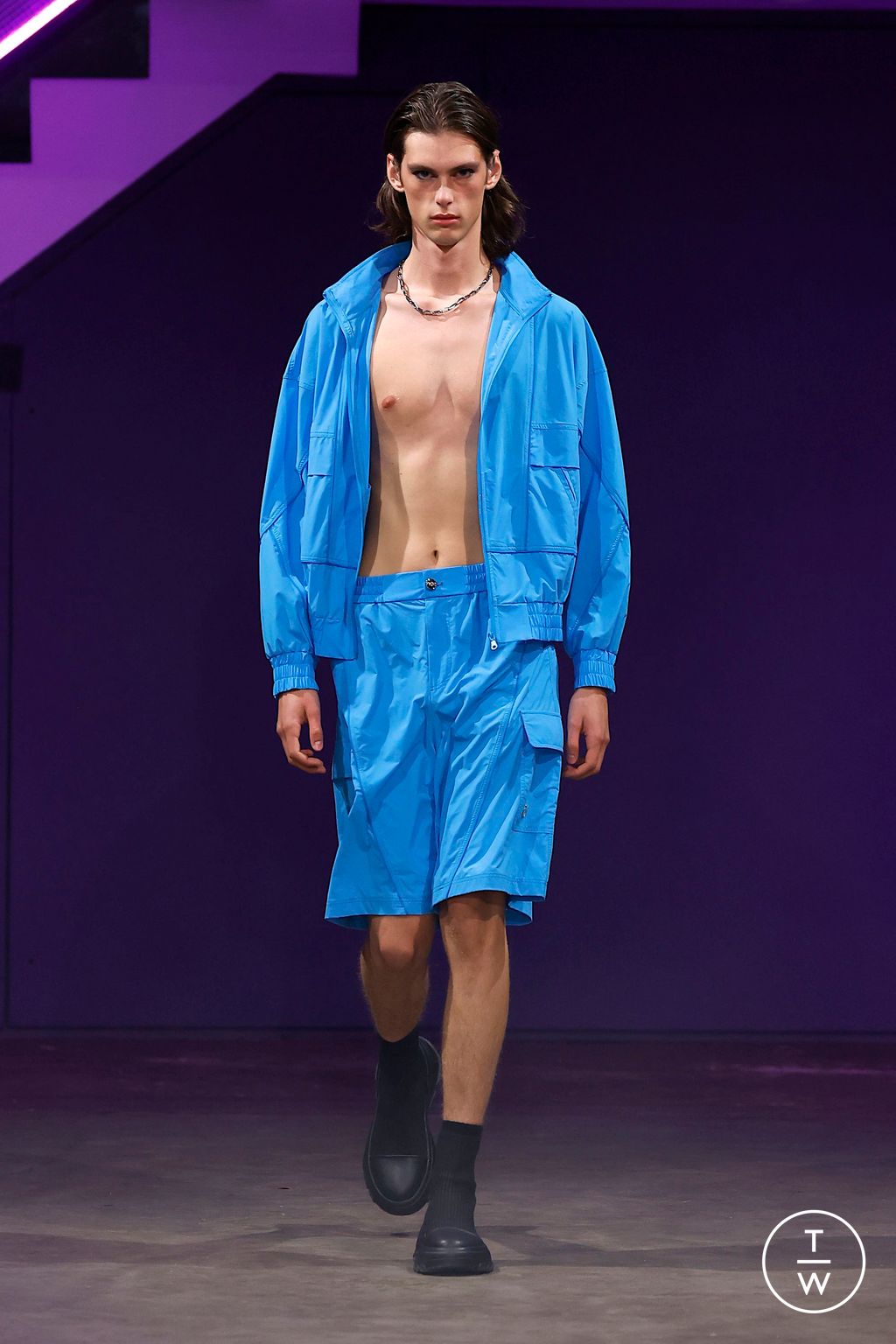 Fashion Week London Spring/Summer 2025 look 21 from the Mark Fast collection 女装