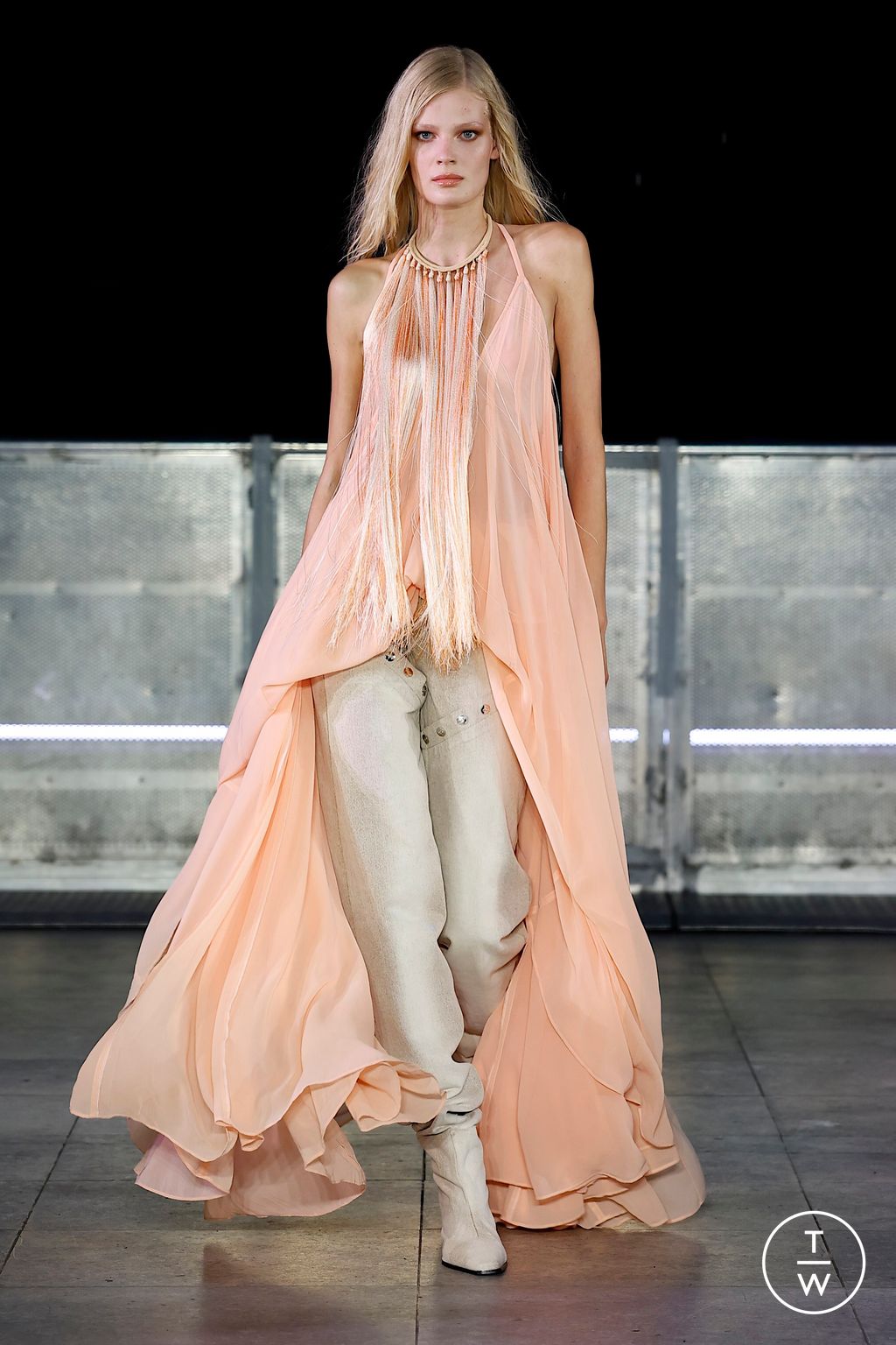 Fashion Week London Spring/Summer 2026 look 28 from the Mark Fast collection womenswear