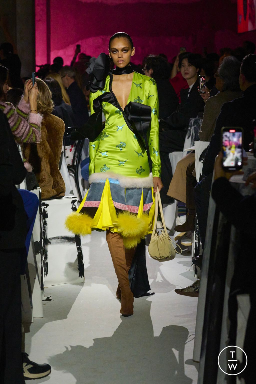 Fashion Week Milan Fall/Winter 2025 look 28 from the Marni collection 女装