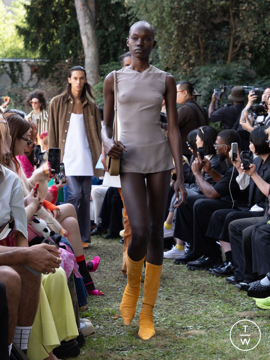 Fashion Week Paris Spring/Summer 2024 look 6 from the Marni collection womenswear