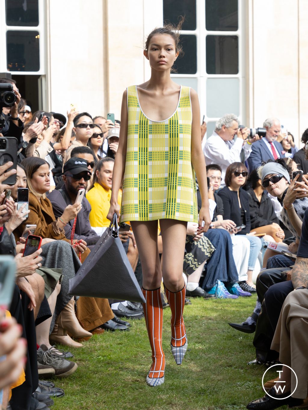 Fashion Week Paris Spring/Summer 2024 look 34 from the Marni collection womenswear