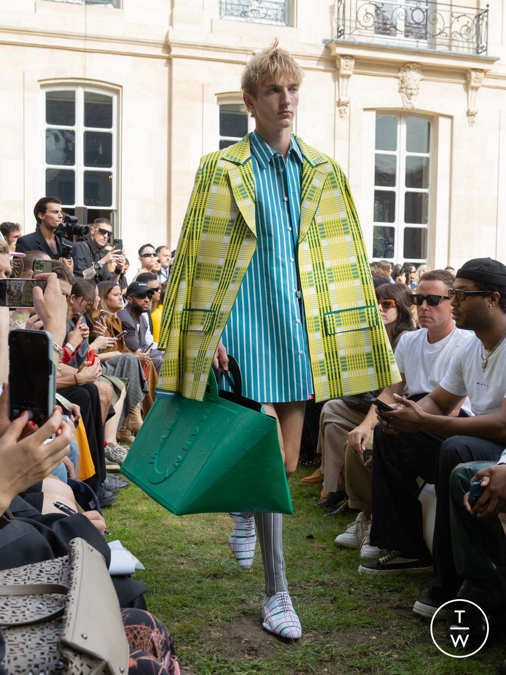 Fashion Week Paris Spring/Summer 2024 look 42 from the Marni collection womenswear