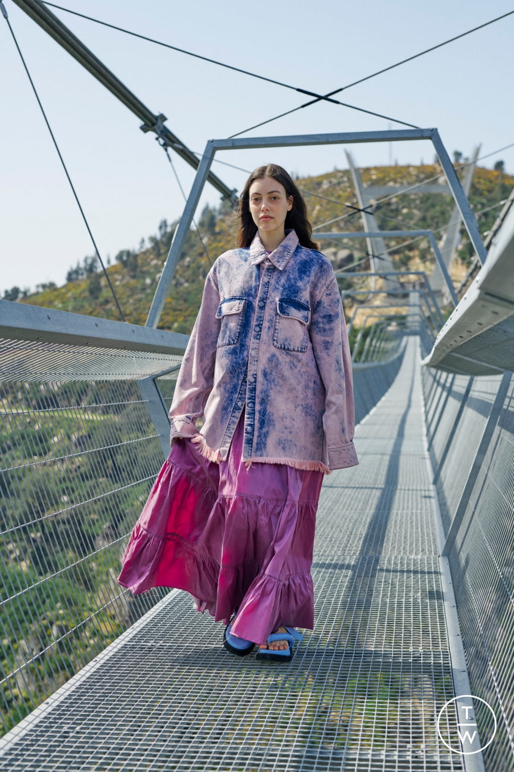 Fashion Week London Fall/Winter 2021 look 47 from the Marques' Almeida collection womenswear