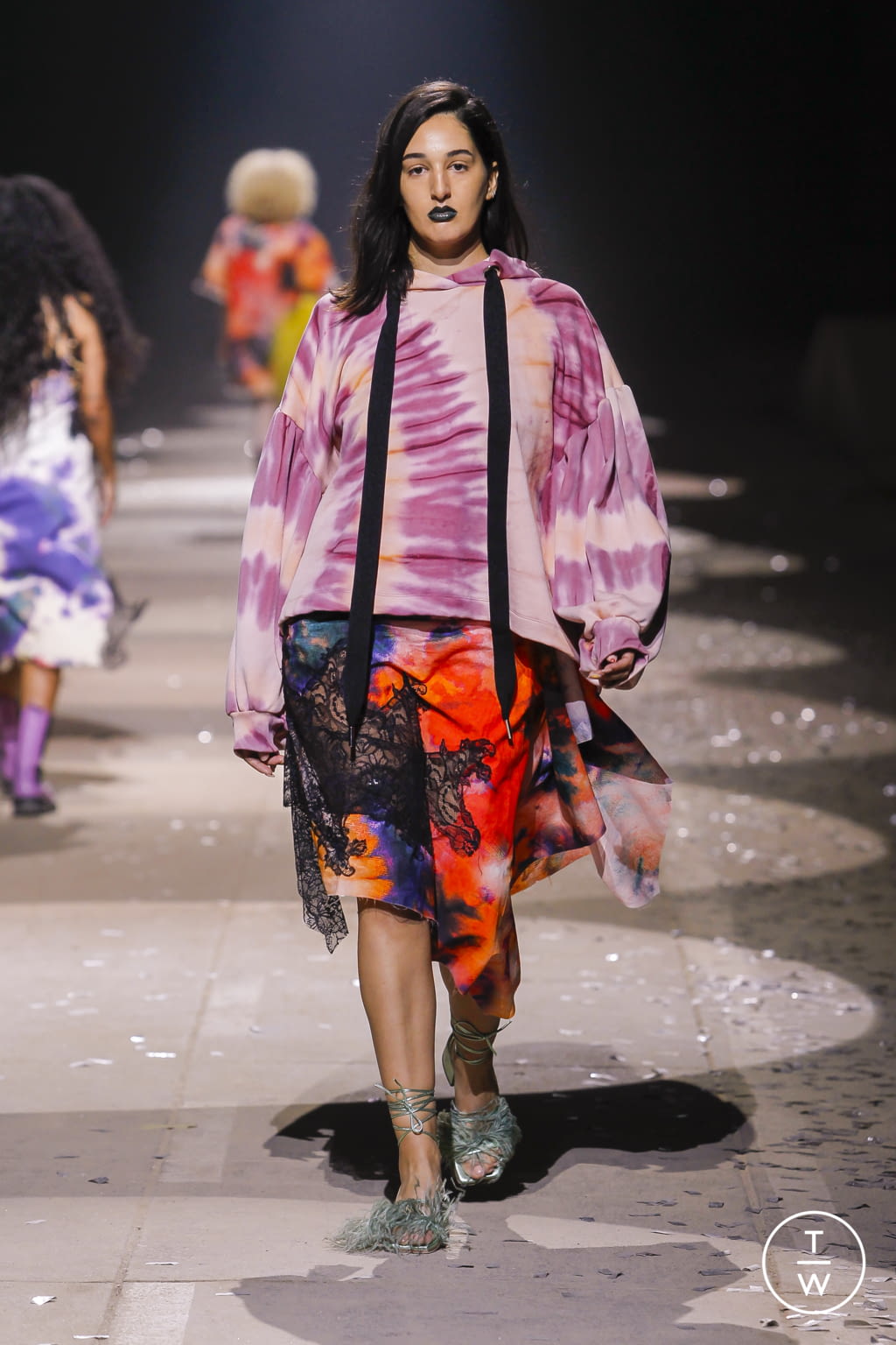 Fashion Week London Spring/Summer 2022 look 70 from the Marques' Almeida collection womenswear