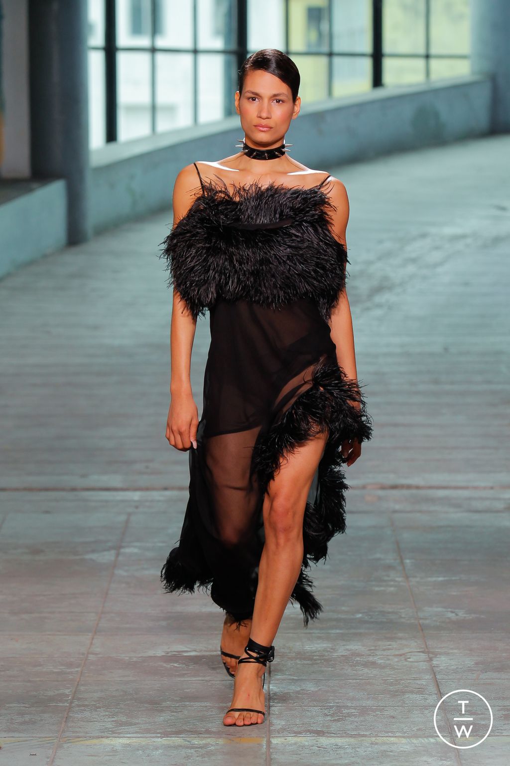 Fashion Week London Fall/Winter 2023 look 8 de la collection Marques' Almeida womenswear