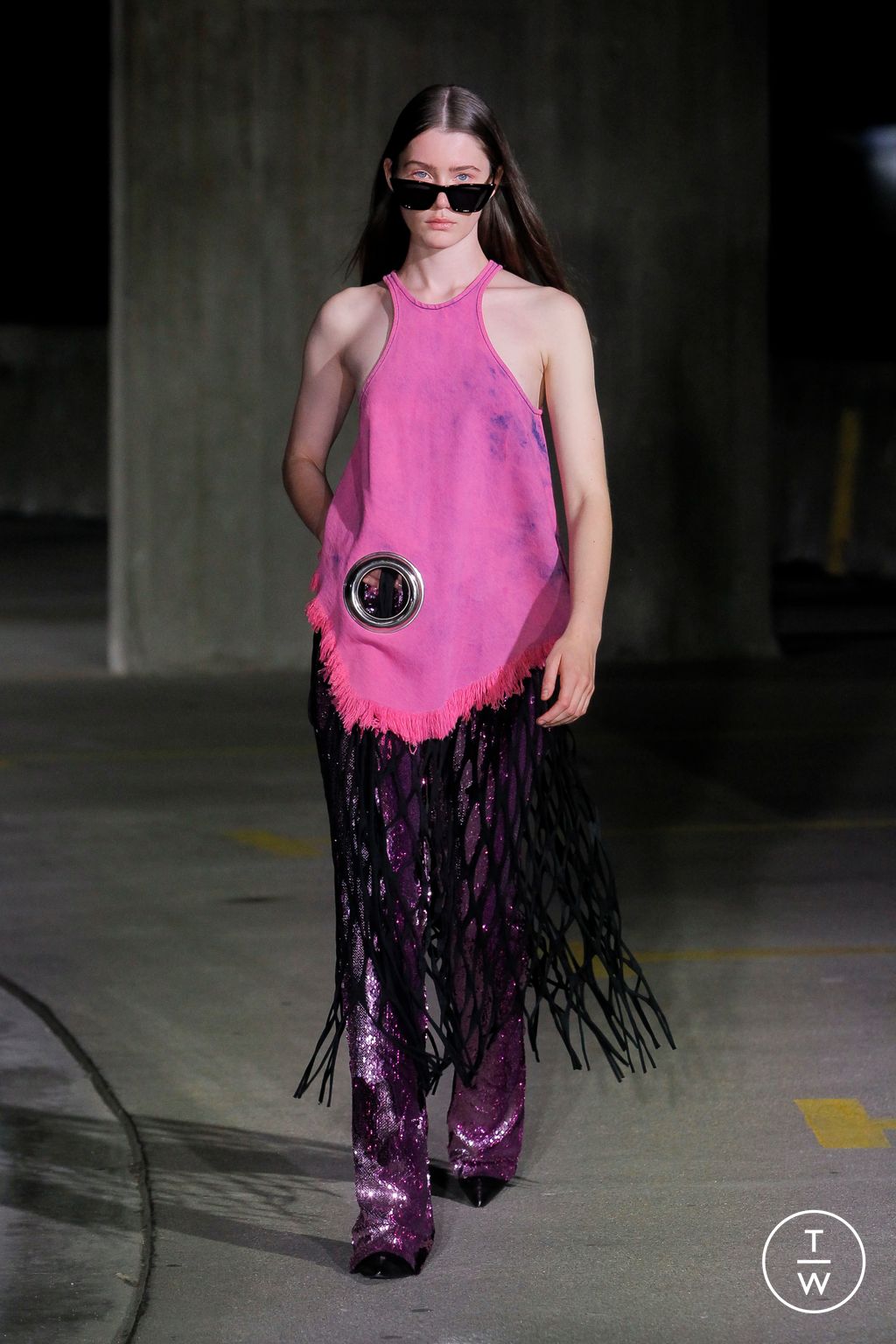 Fashion Week London Spring/Summer 2023 look 8 from the Marques' Almeida collection 女装