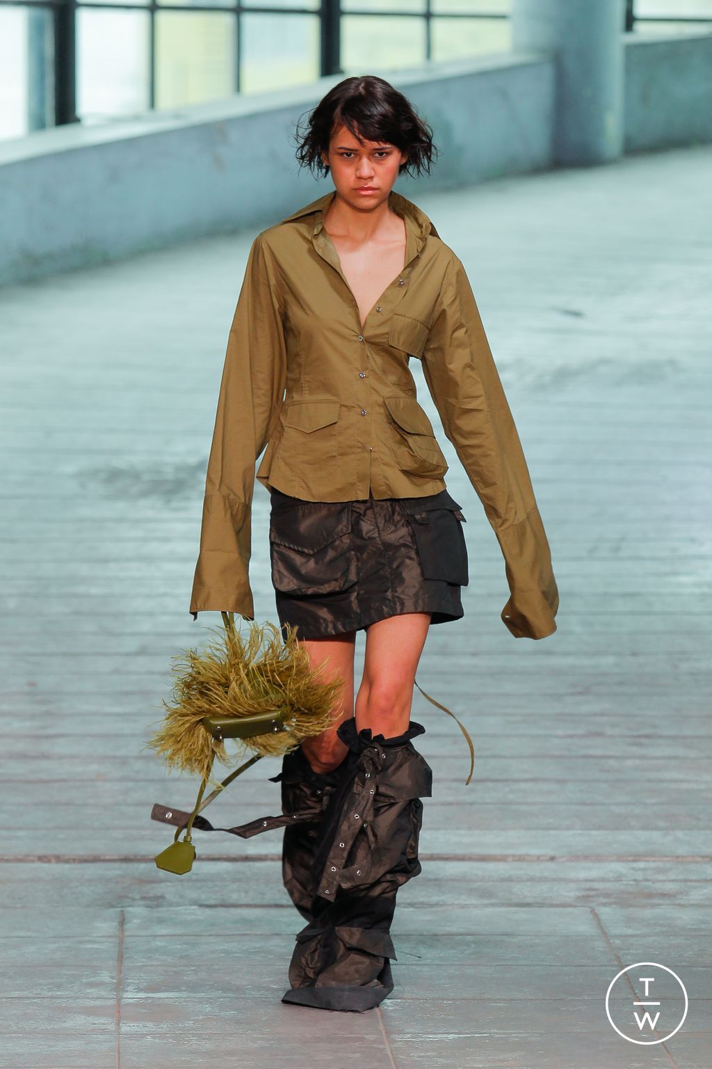 Fashion Week London Fall/Winter 2023 look 12 from the Marques' Almeida collection womenswear