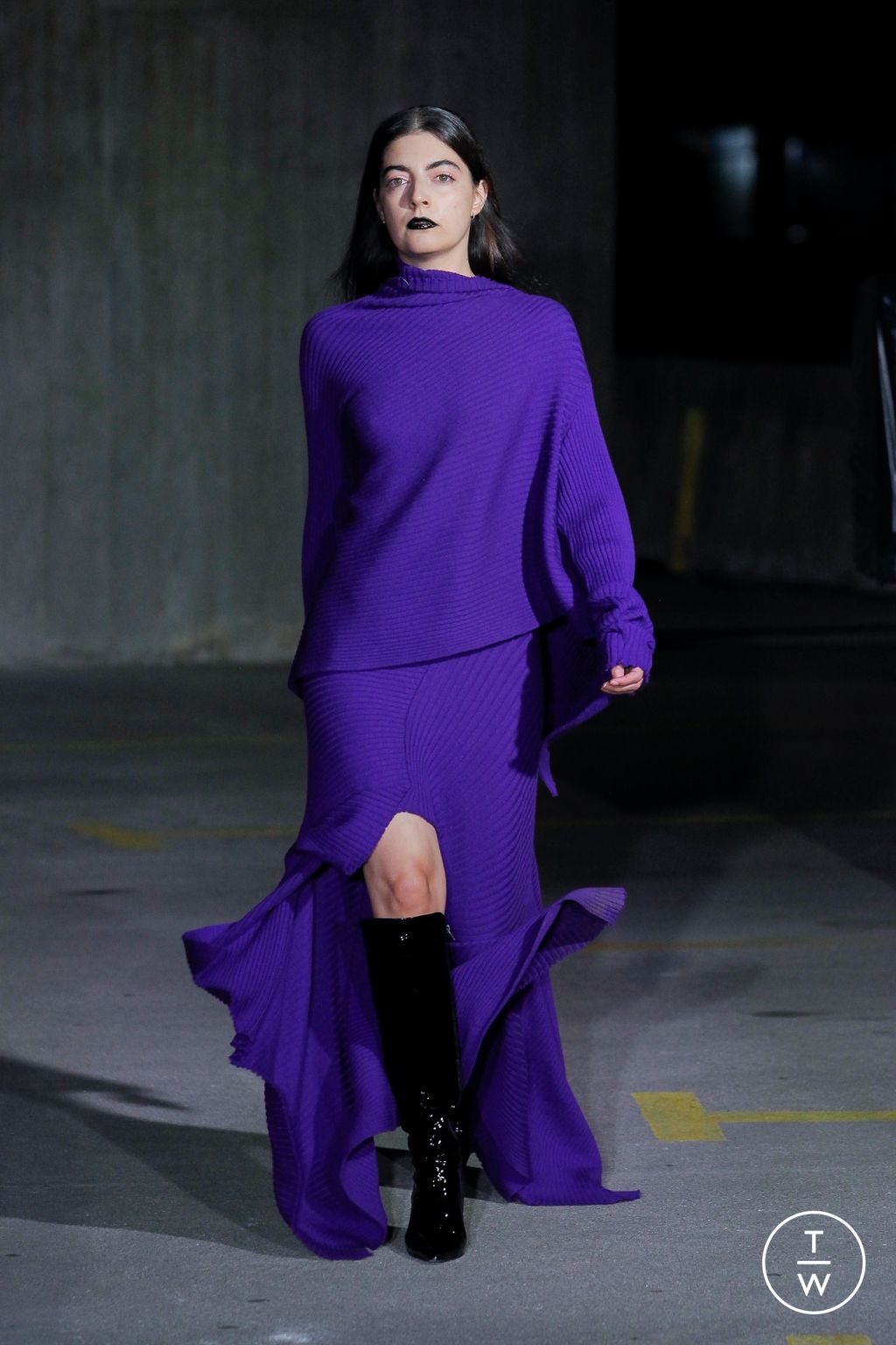Fashion Week London Spring/Summer 2023 look 56 from the Marques' Almeida collection womenswear