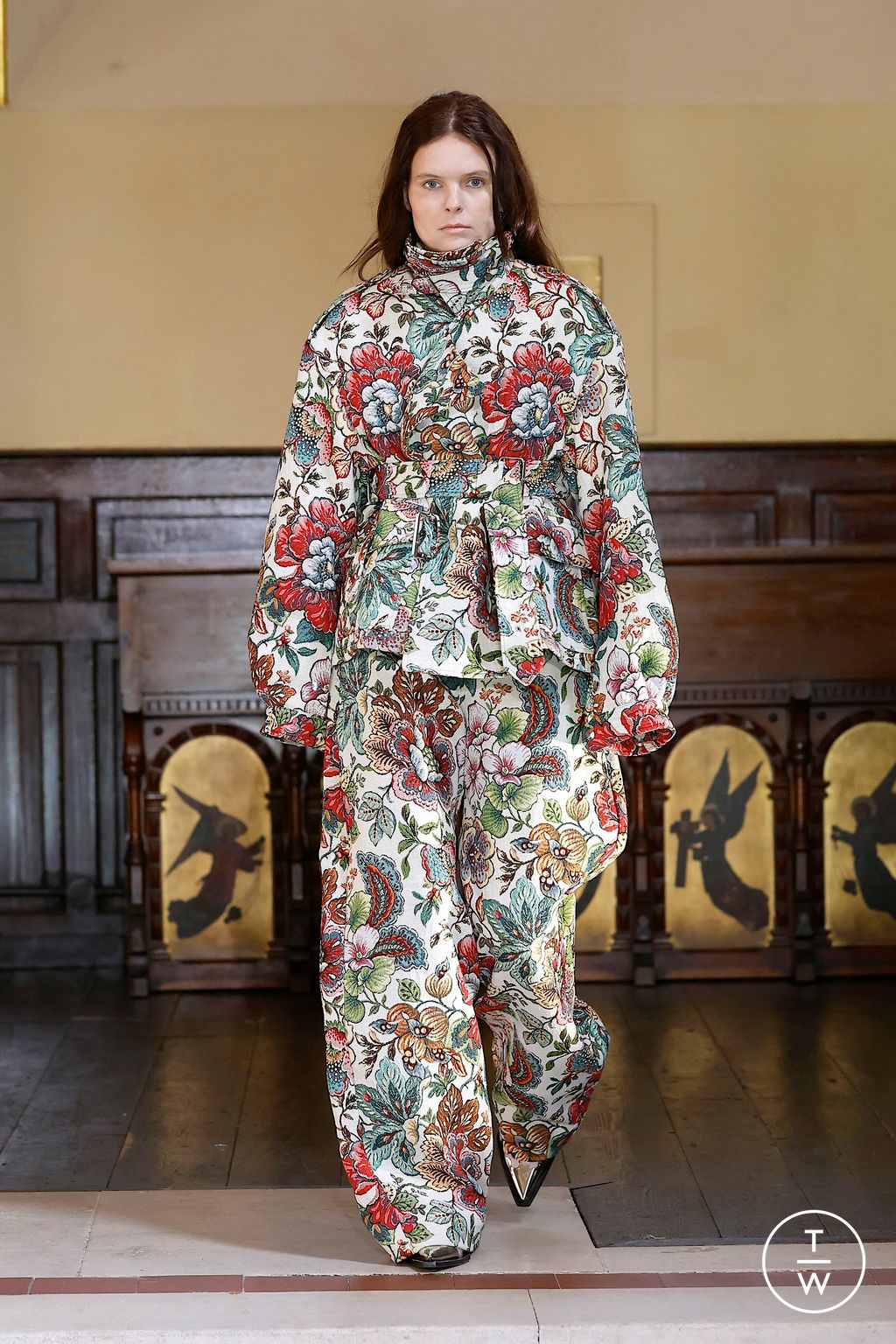 Fashion Week London Spring-Summer 2025 look 39 from the Marques' Almeida collection womenswear