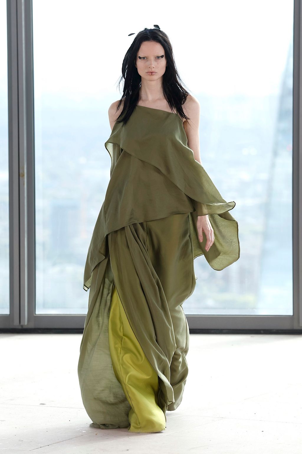 Fashion Week London Spring/Summer 2026 look 6 from the Marques' Almeida collection womenswear