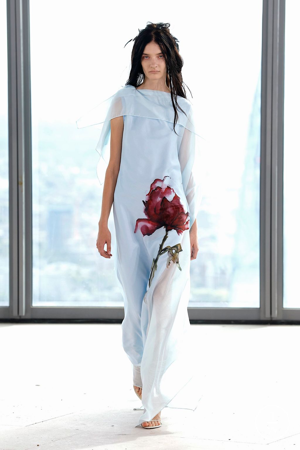 Fashion Week London Spring/Summer 2026 look 14 de la collection Marques' Almeida womenswear