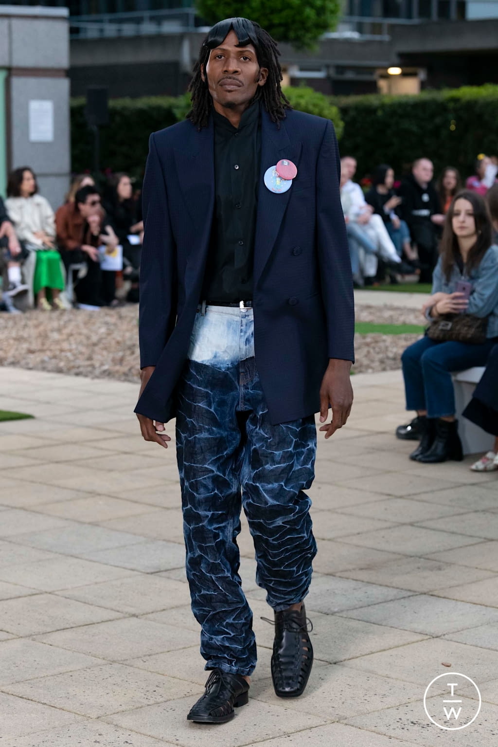 Fashion Week London Spring/Summer 2020 look 19 from the Martine Rose collection 男装