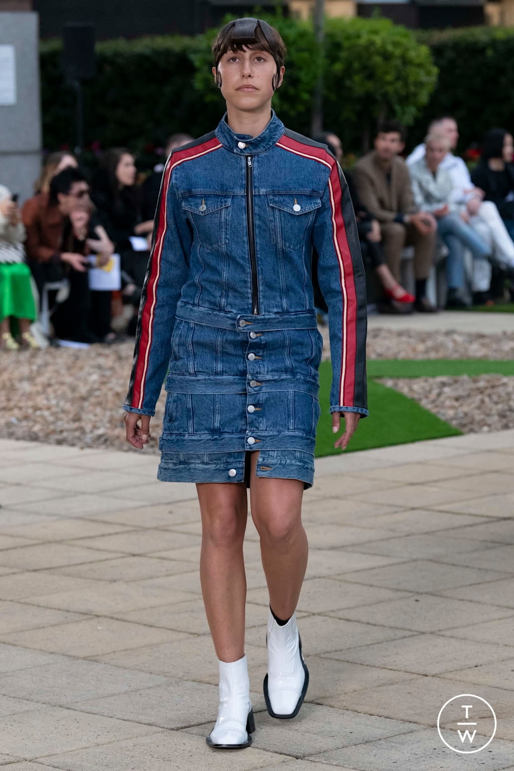 Fashion Week London Spring/Summer 2020 look 21 de la collection Martine Rose menswear