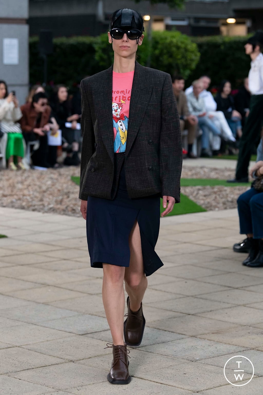 Fashion Week London Spring/Summer 2020 look 24 de la collection Martine Rose menswear