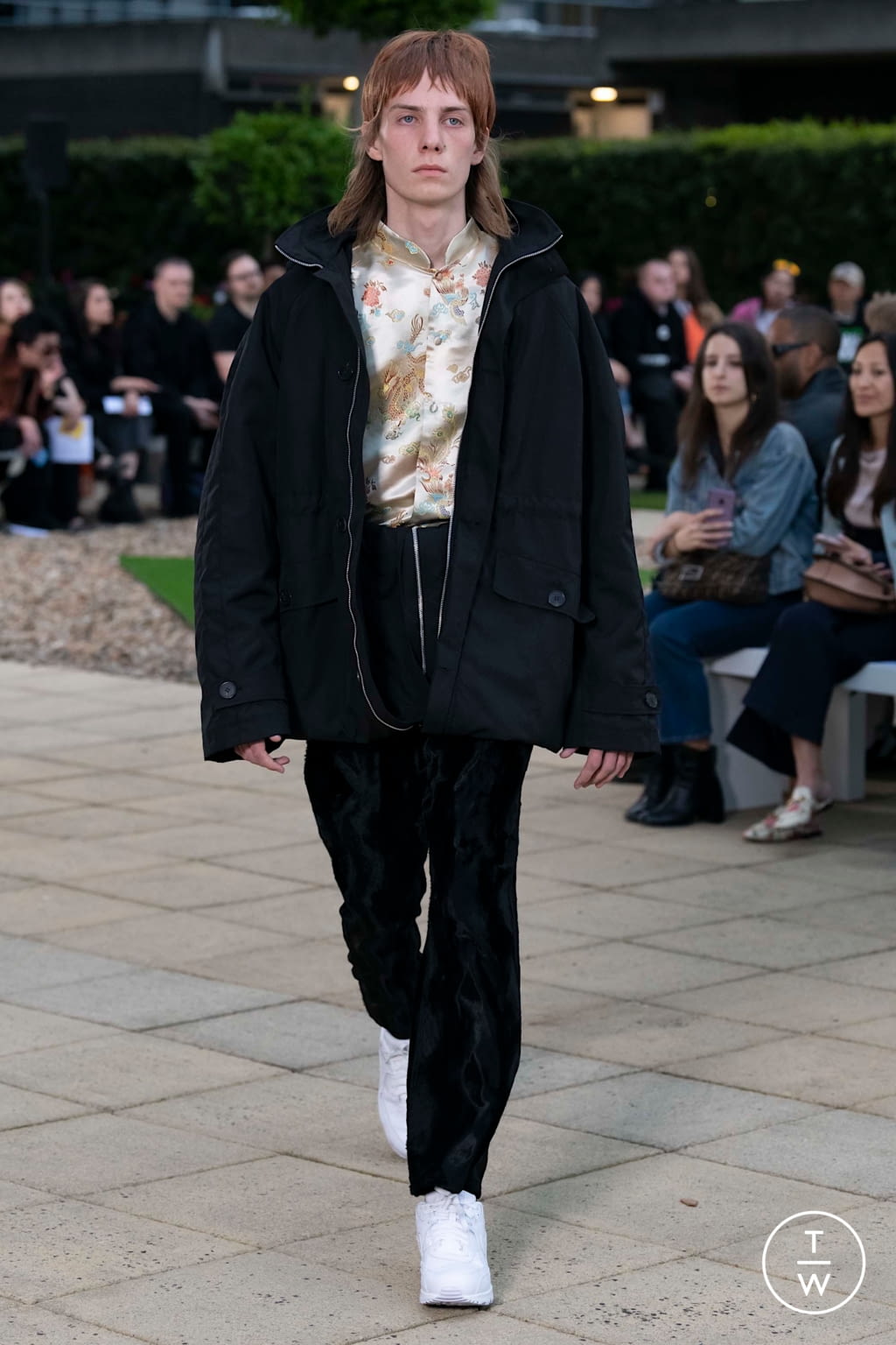 Fashion Week London Spring/Summer 2020 look 32 de la collection Martine Rose menswear