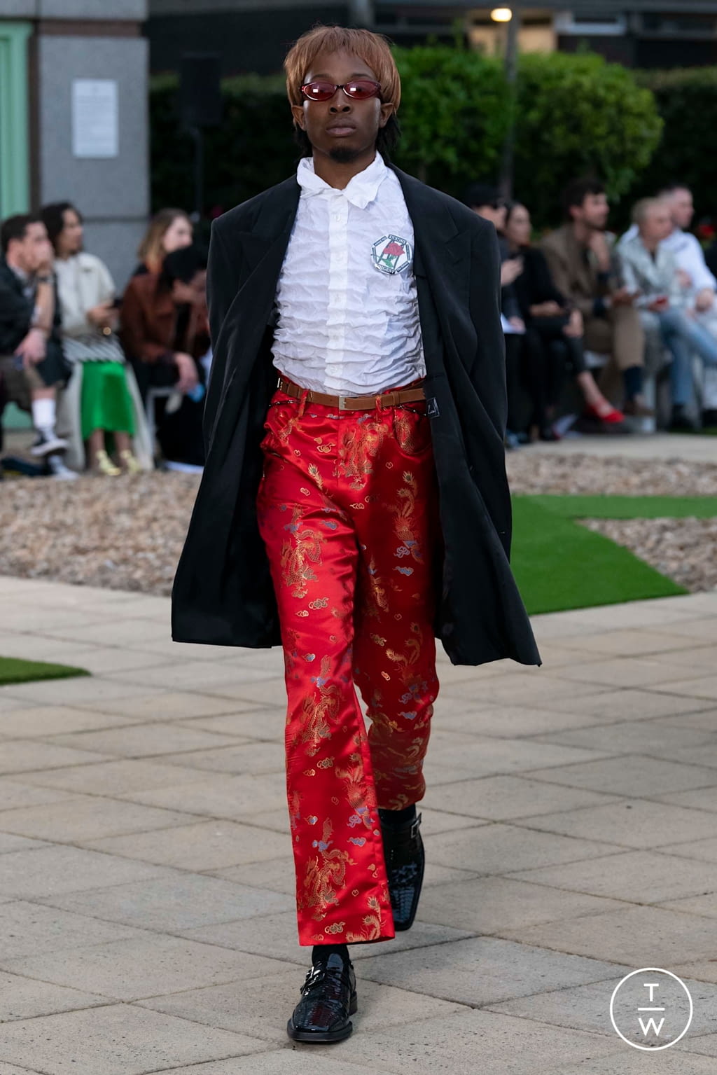 Fashion Week London Spring/Summer 2020 look 35 from the Martine Rose collection menswear