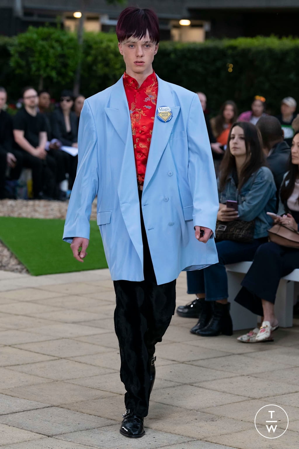 Fashion Week London Spring/Summer 2020 look 36 from the Martine Rose collection 男装