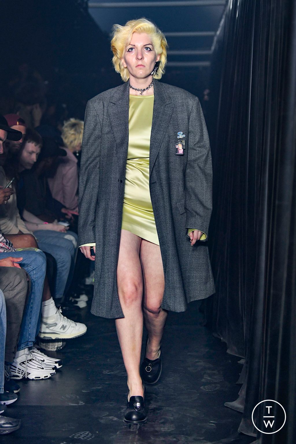 Fashion Week London Spring/Summer 2023 look 16 from the Martine Rose collection menswear