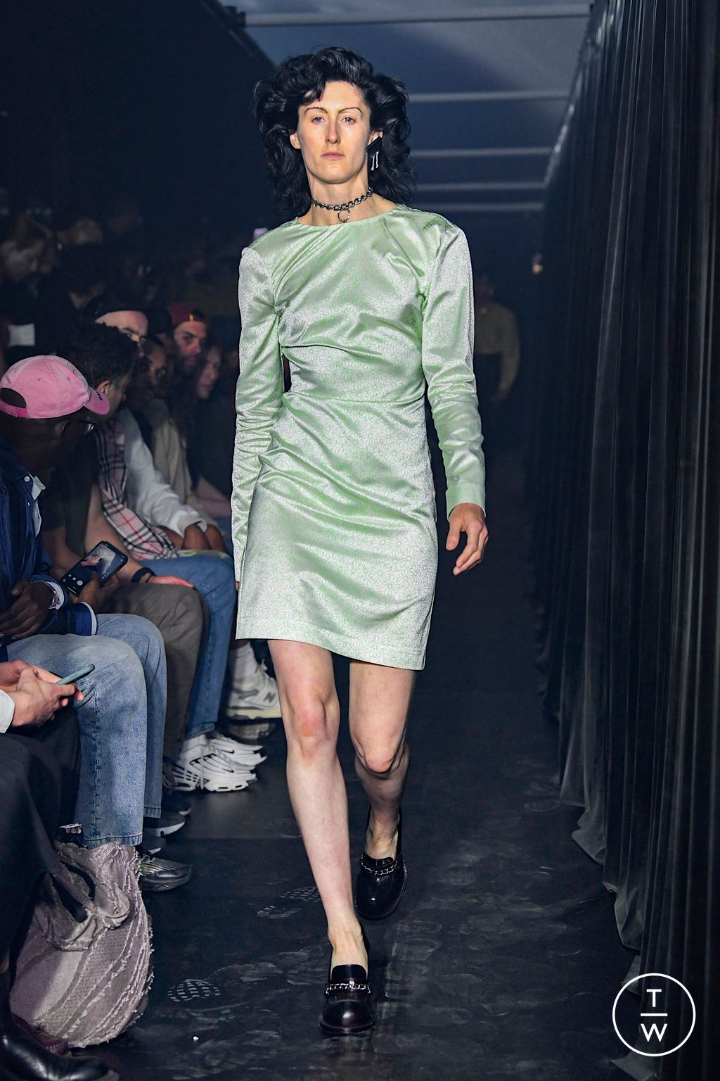 Fashion Week London Spring/Summer 2023 look 20 from the Martine Rose collection 男装