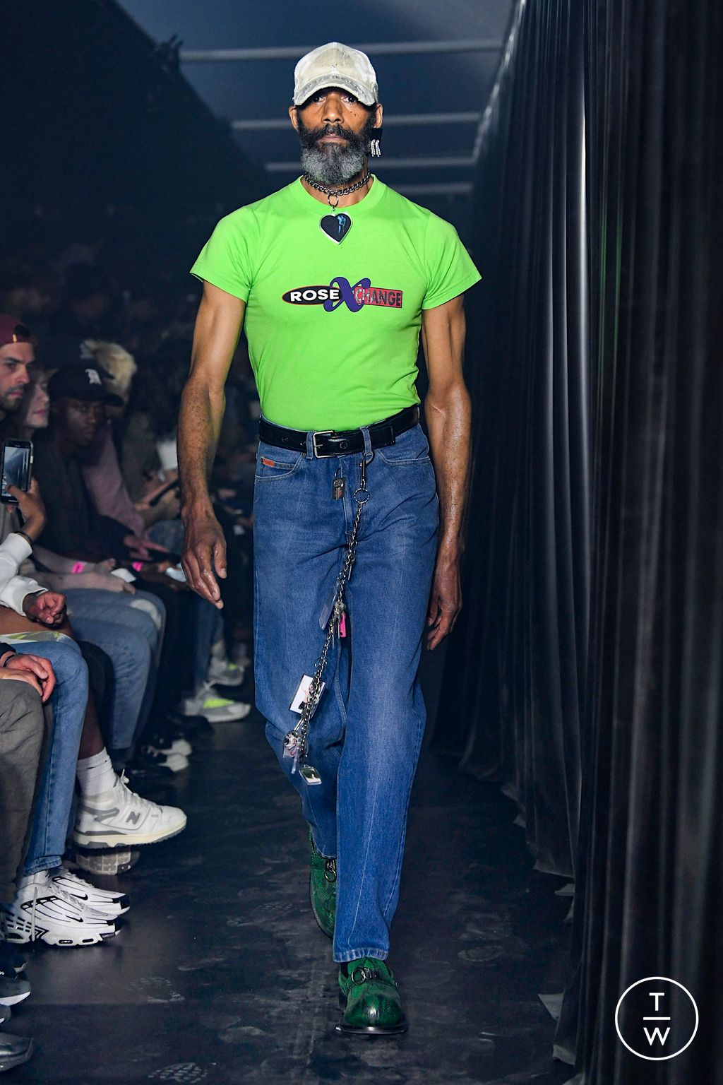 Fashion Week London Spring/Summer 2023 look 27 from the Martine Rose collection menswear