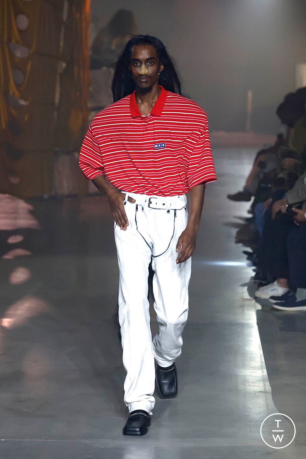 Fashion Week Milan Spring/Summer 2025 look 28 from the Martine Rose collection menswear