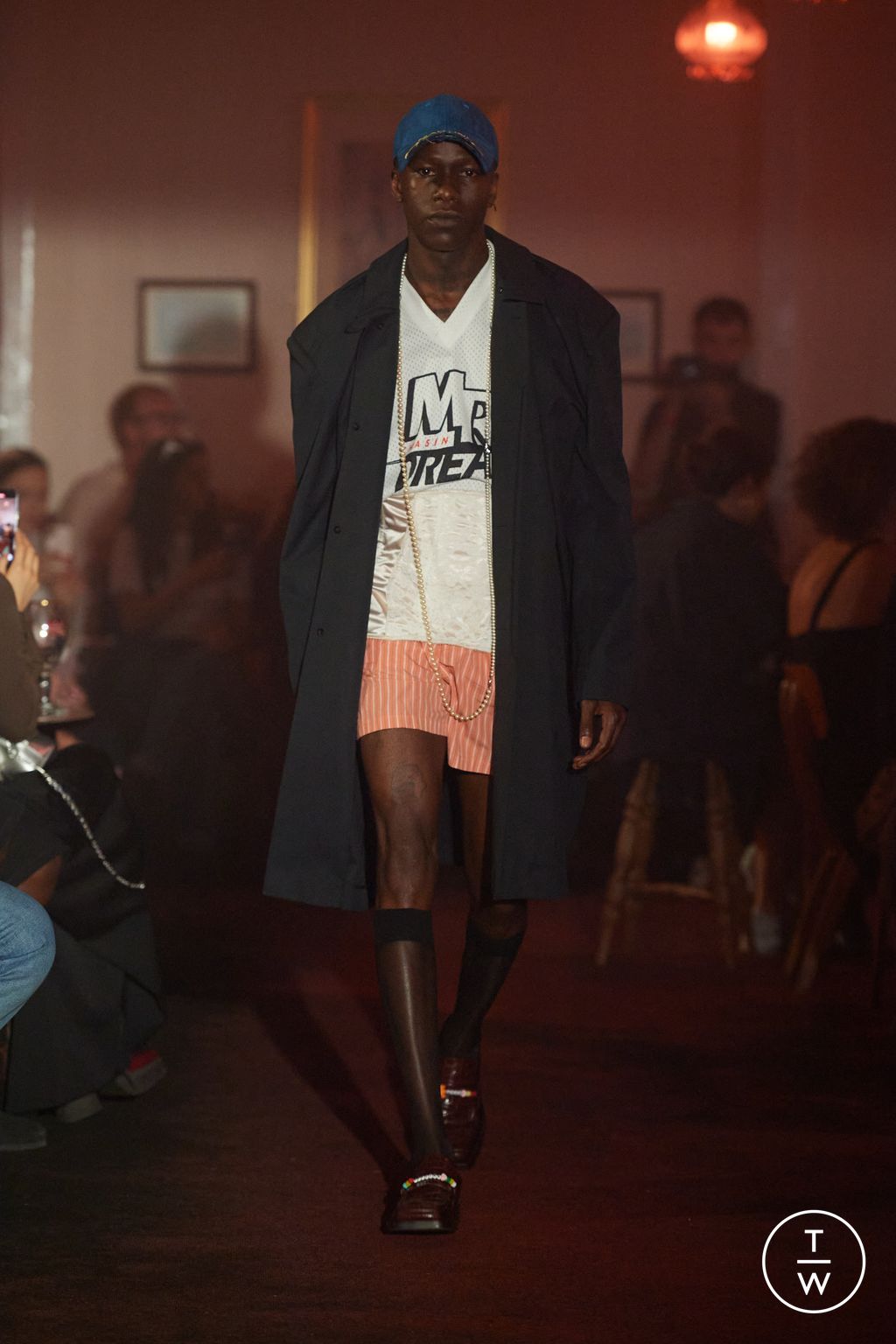 Fashion Week London Spring/Summer 2024 look 3 from the Martine Rose collection menswear