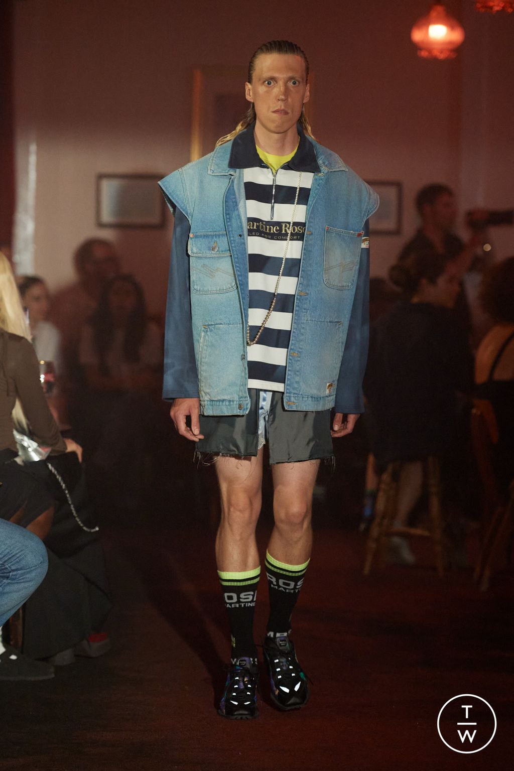 Fashion Week London Spring/Summer 2024 look 11 from the Martine Rose collection menswear