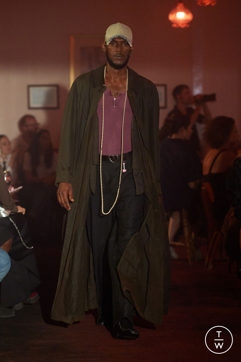 Fashion Week London Spring/Summer 2024 look 13 from the Martine Rose collection menswear