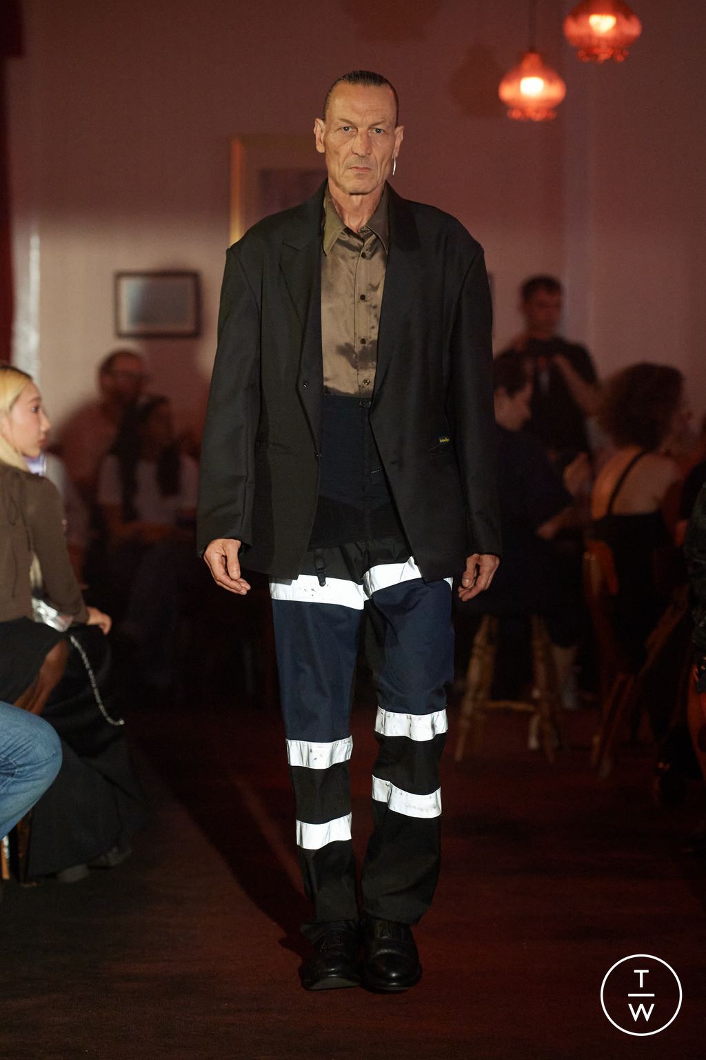 Fashion Week London Spring/Summer 2024 look 28 from the Martine Rose collection menswear