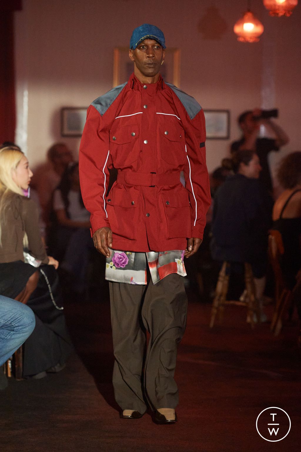 Fashion Week London Spring/Summer 2024 look 30 from the Martine Rose collection menswear