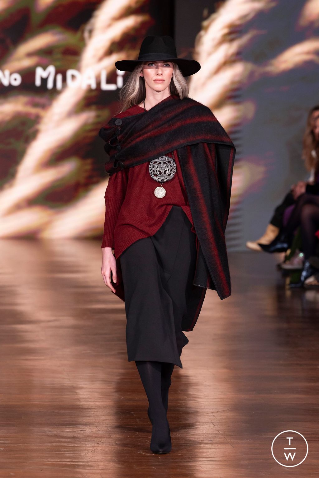 Fashion Week Milan Fall/Winter 2024 look 16 de la collection Martino Midali womenswear