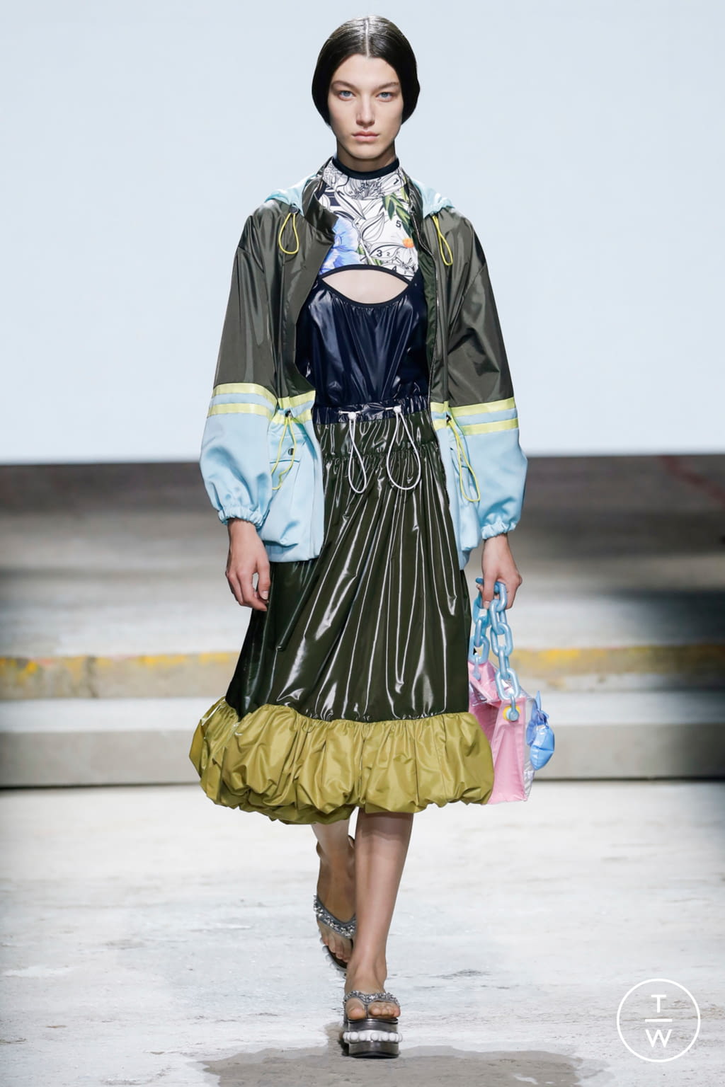 Fashion Week London Spring/Summer 2018 look 11 from the Mary Katrantzou collection womenswear