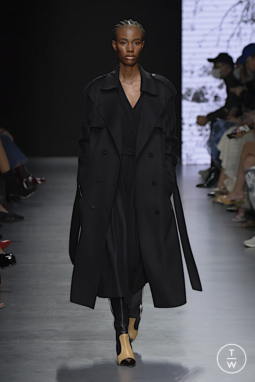 Fashion Week Milan Fall/Winter 2022 look 10 from the Maryling collection 女装