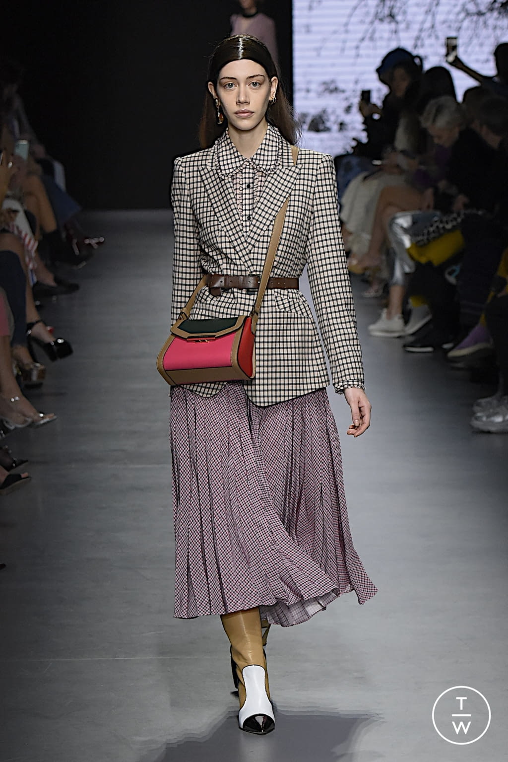 Fashion Week Milan Fall/Winter 2022 look 20 from the Maryling collection 女装