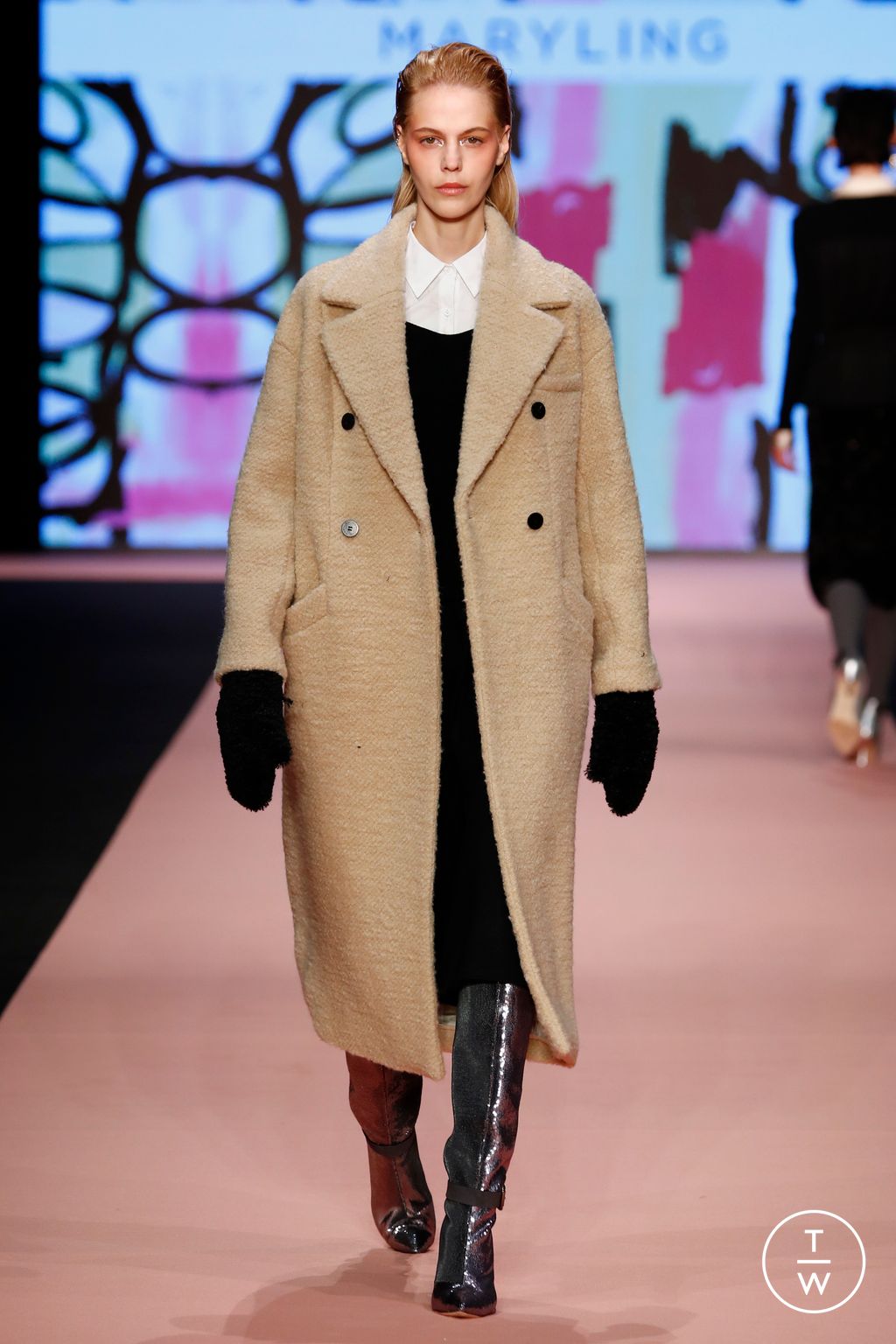 Fashion Week Milan Fall/Winter 2023 look 19 from the Maryling collection womenswear
