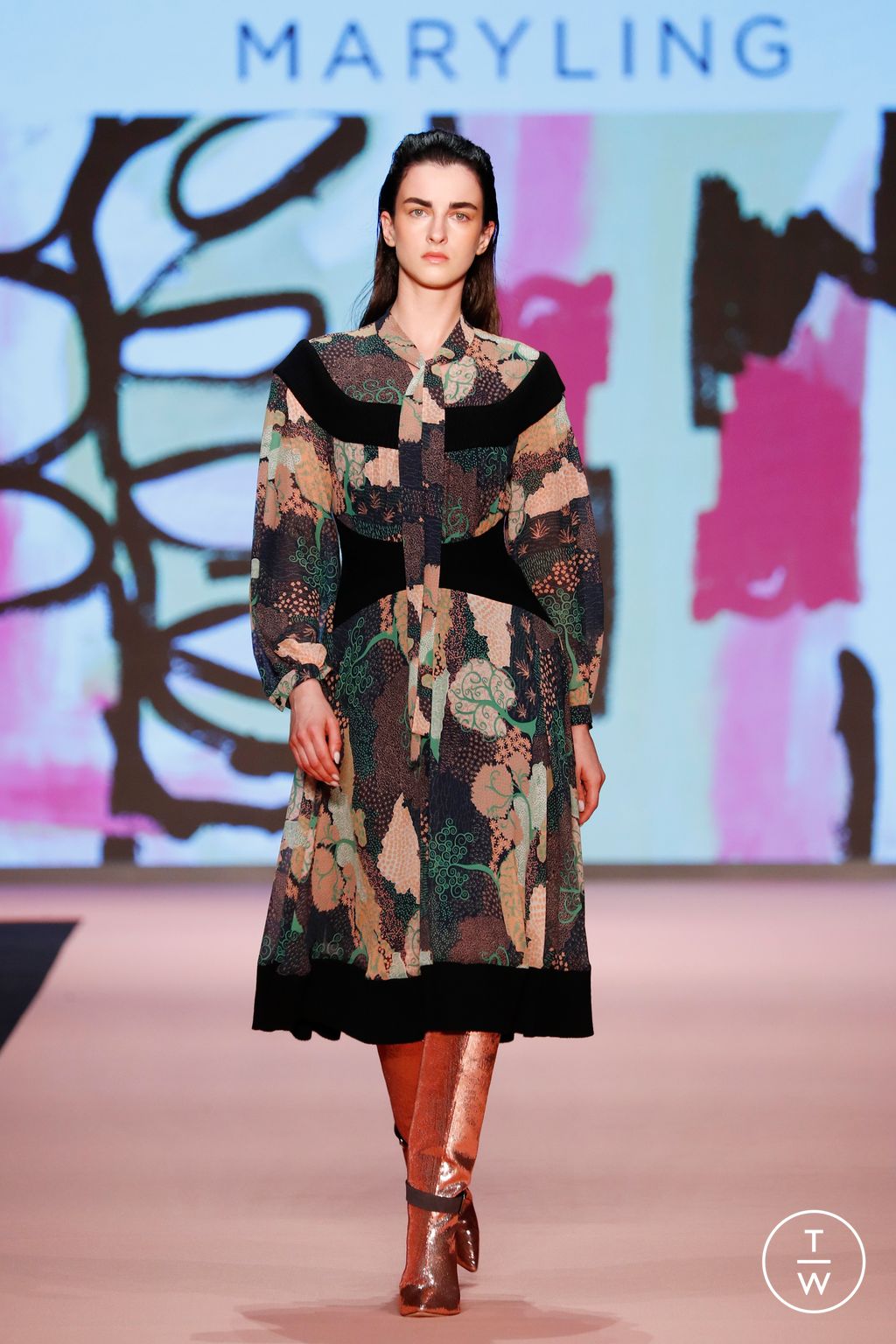Fashion Week Milan Fall/Winter 2023 look 4 de la collection Maryling womenswear